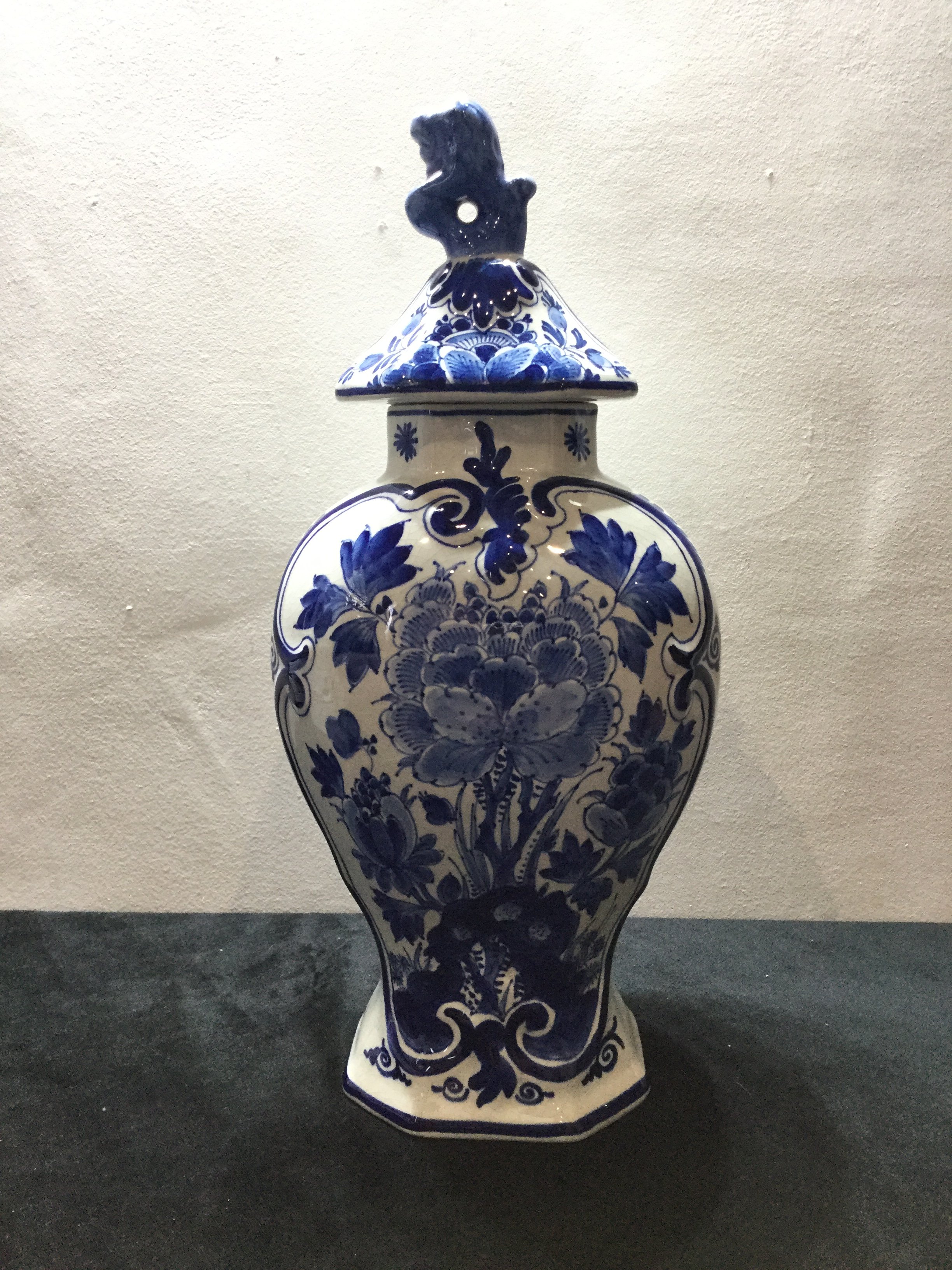 Jar with lid