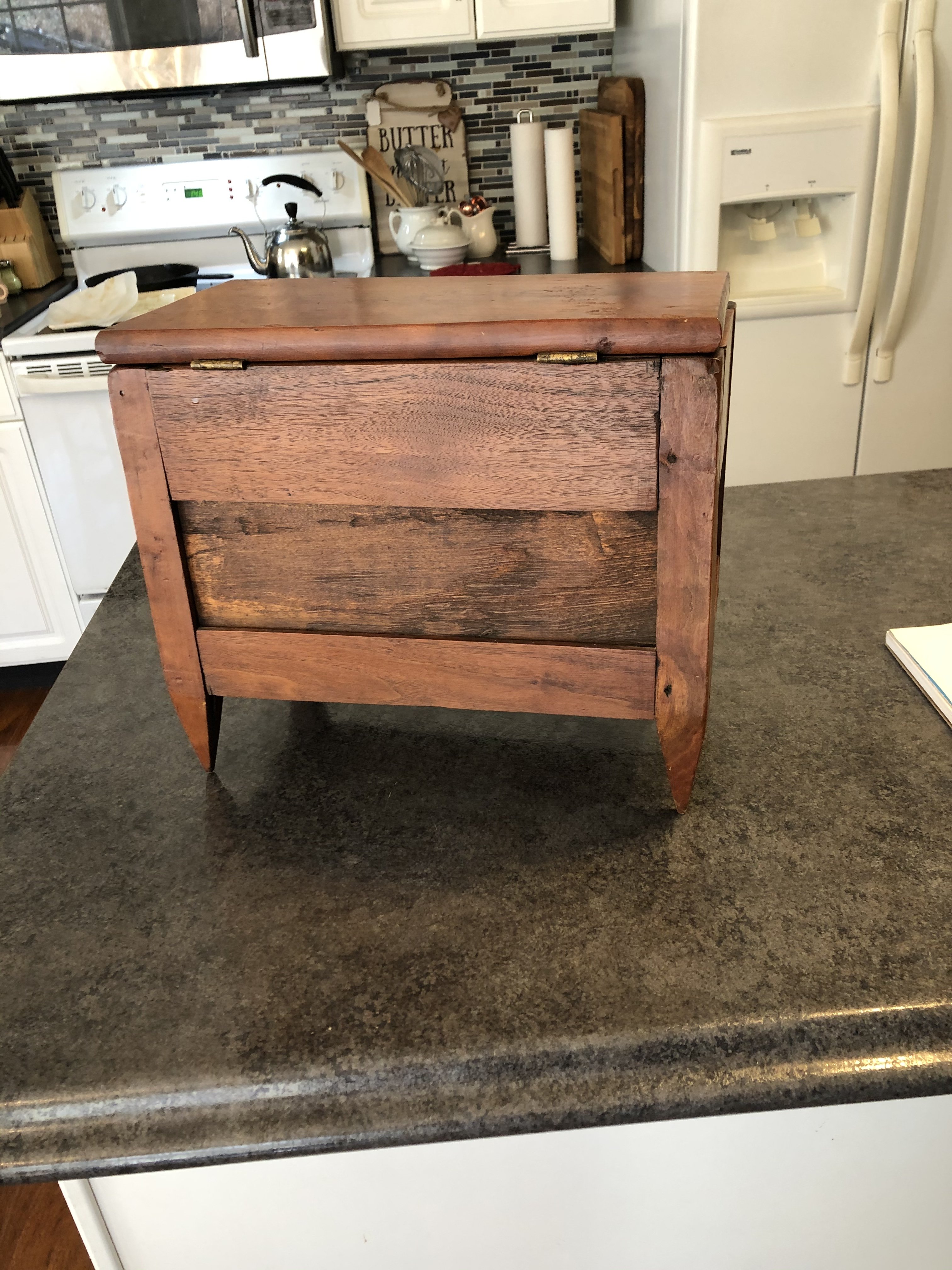 Kentucky sugar box back