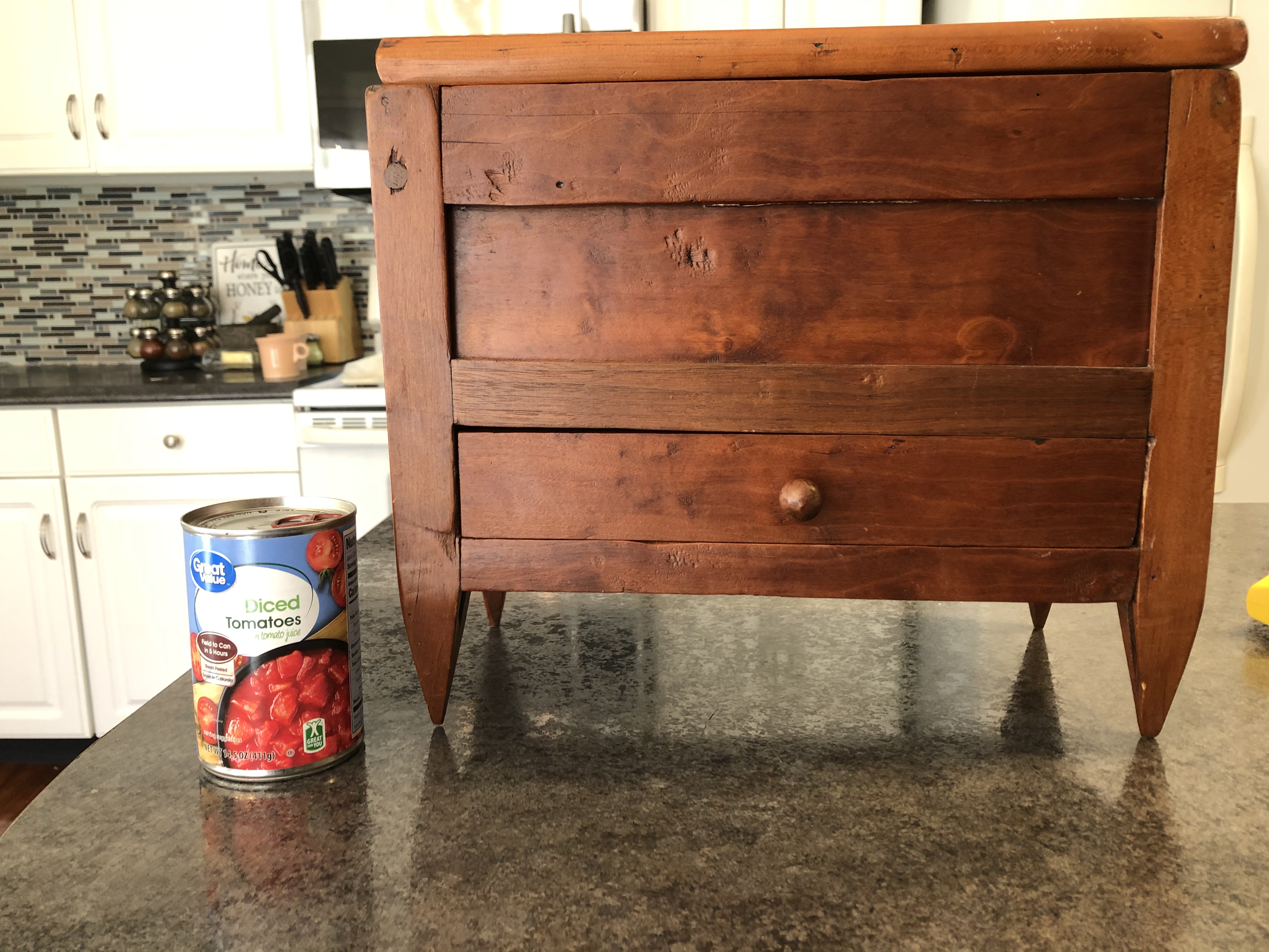 Kentucky sugar box Front
