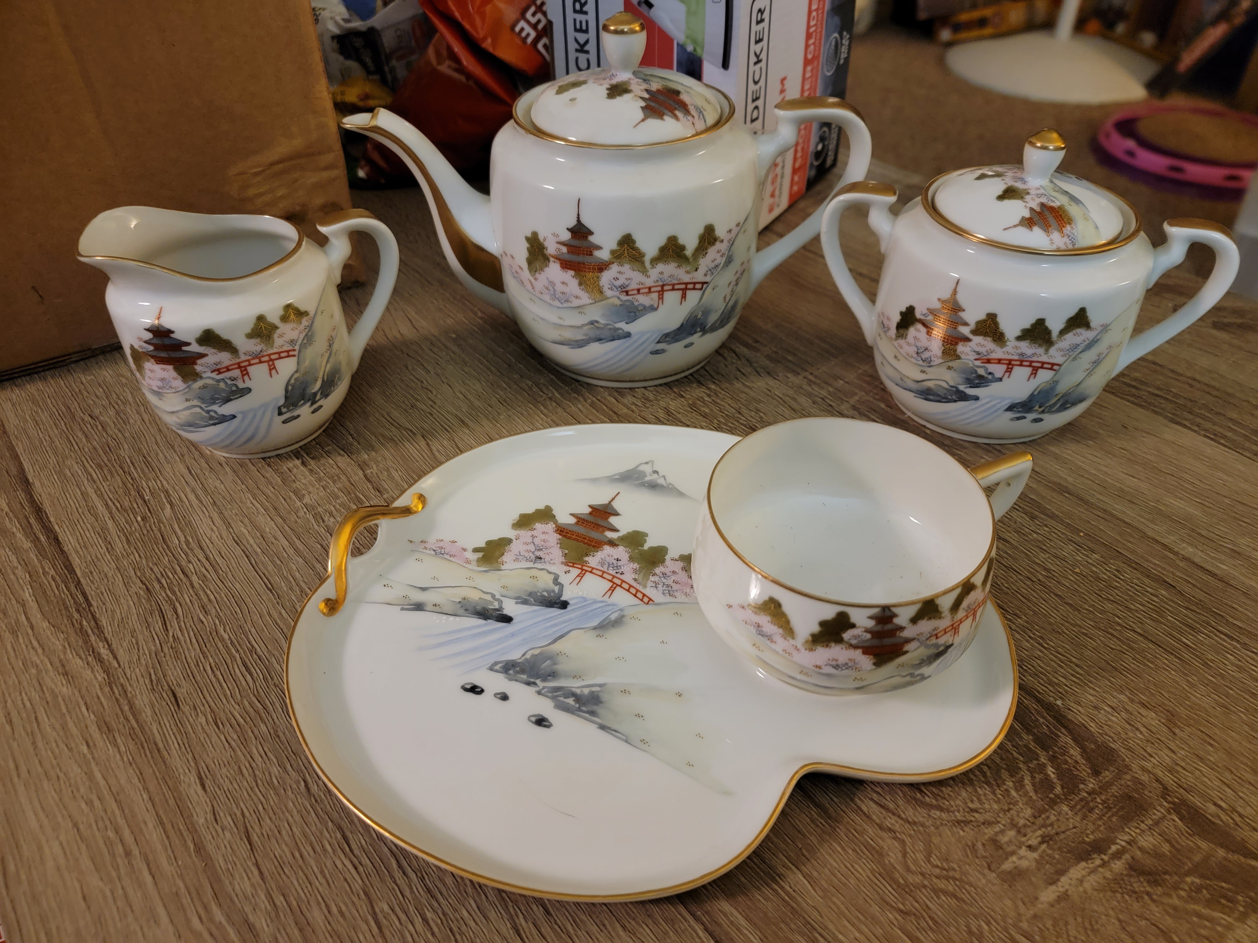kutani tea set