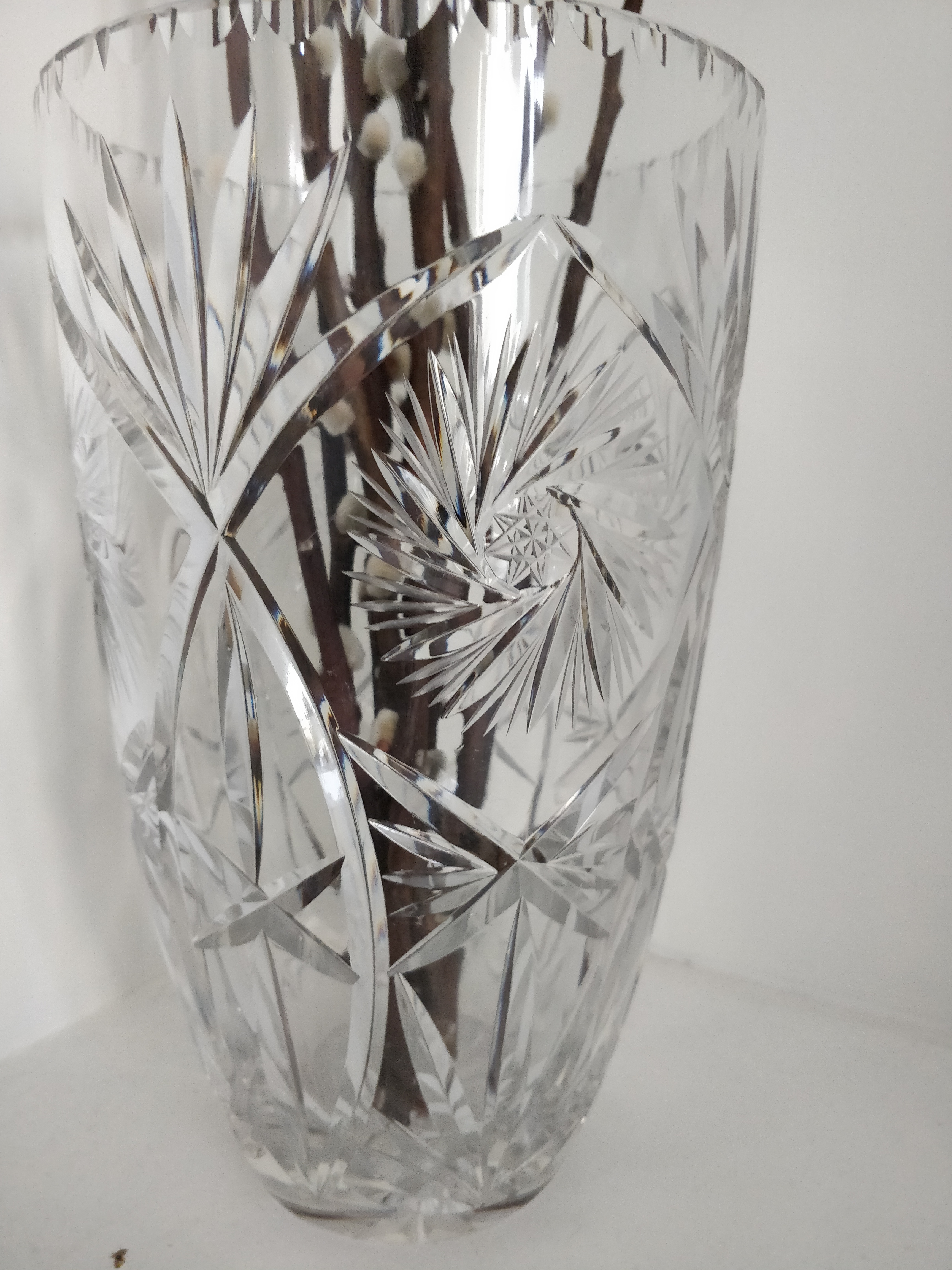 Large crystal vase Antiques Board