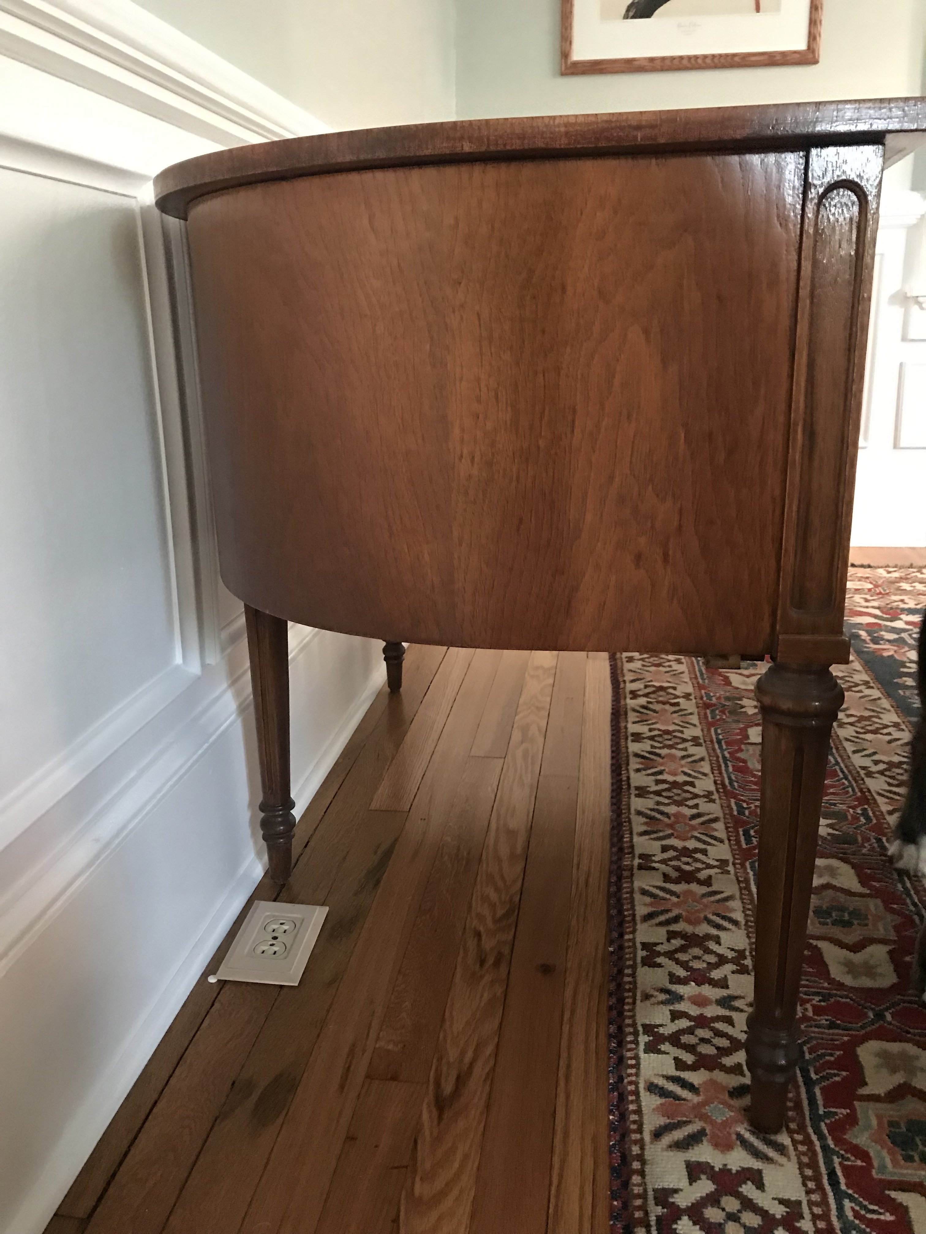 Legs and curved back