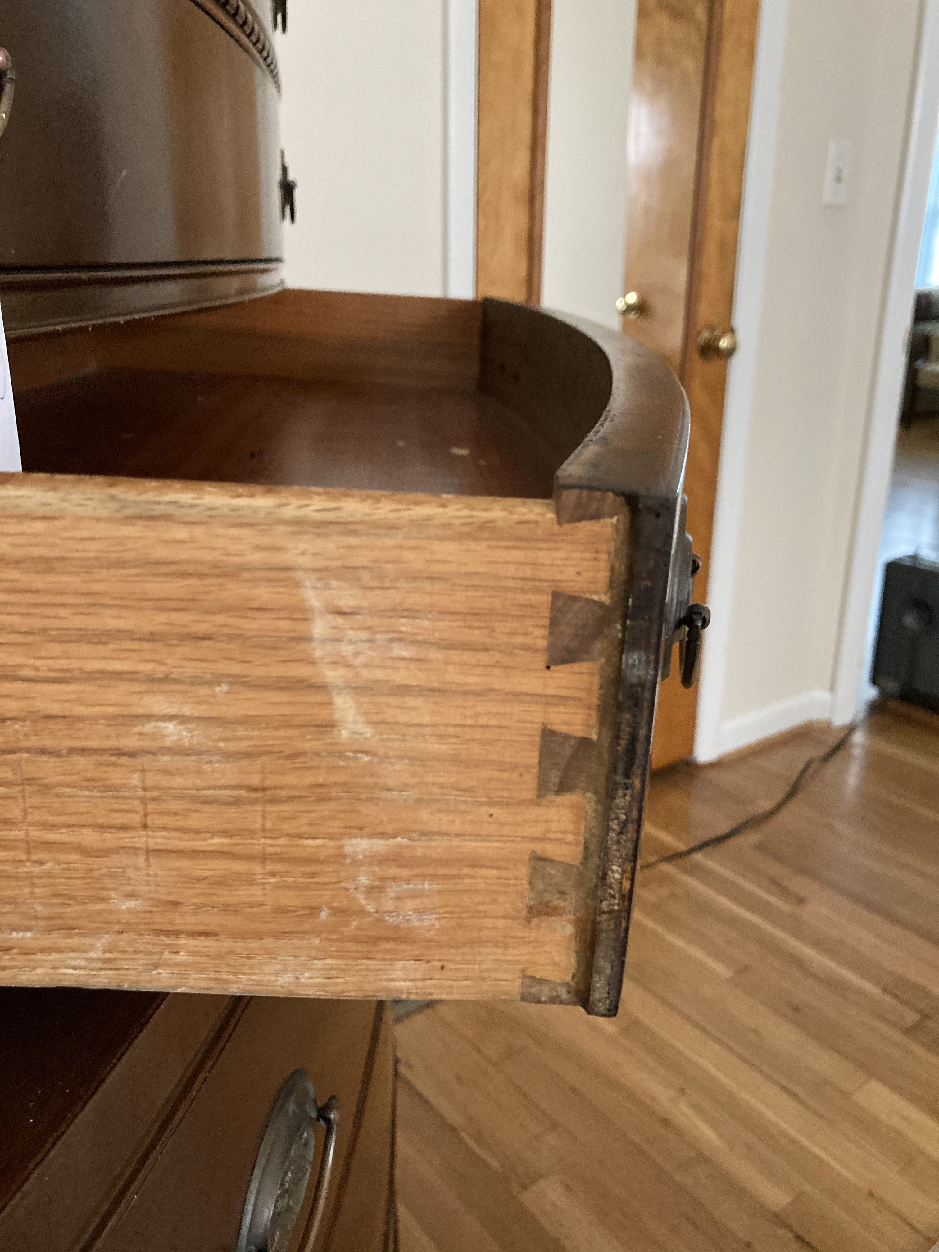 Mahogany veneer Georgian bow front