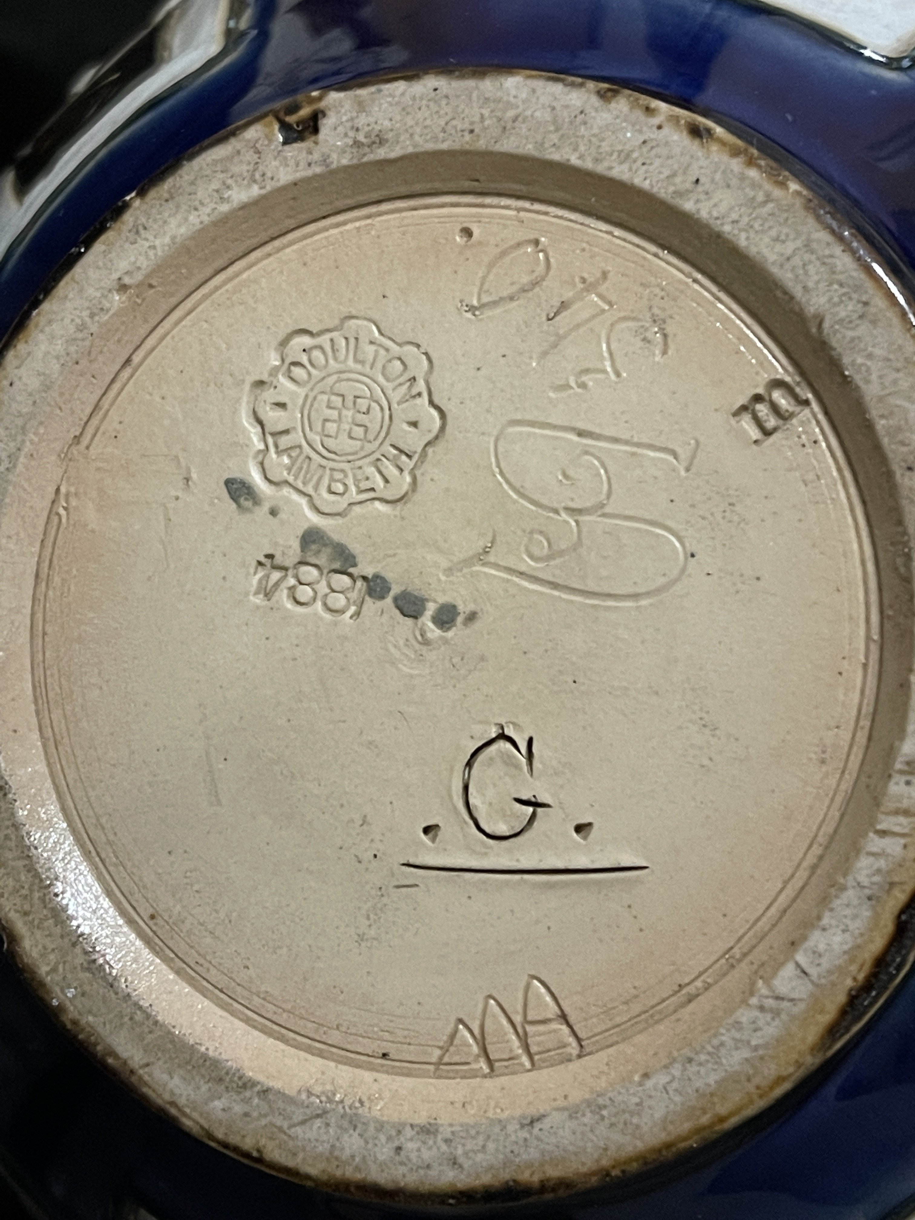 Makers marks Doulton Flower pot