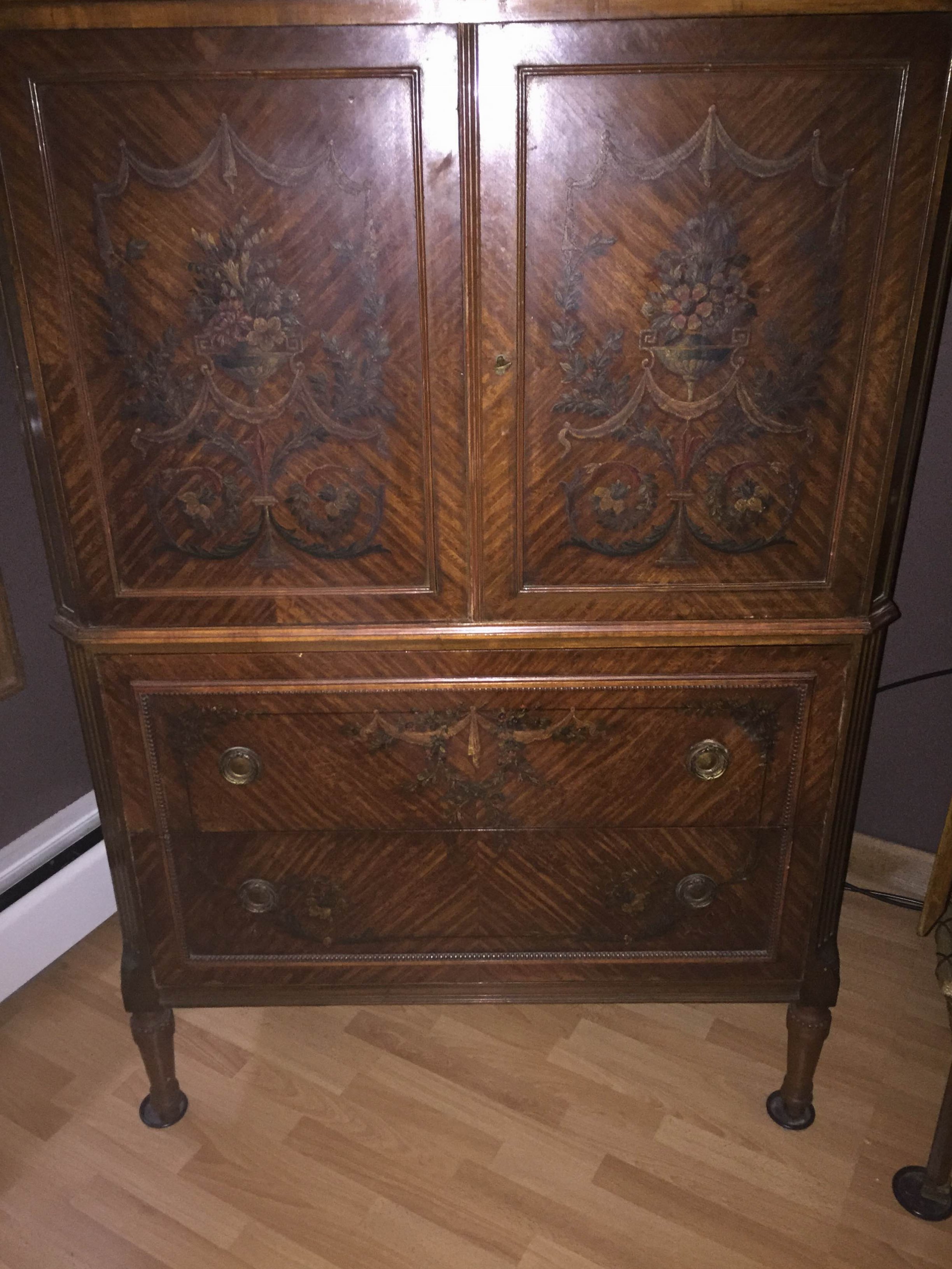 Matching dresser to vanity Antiques Board