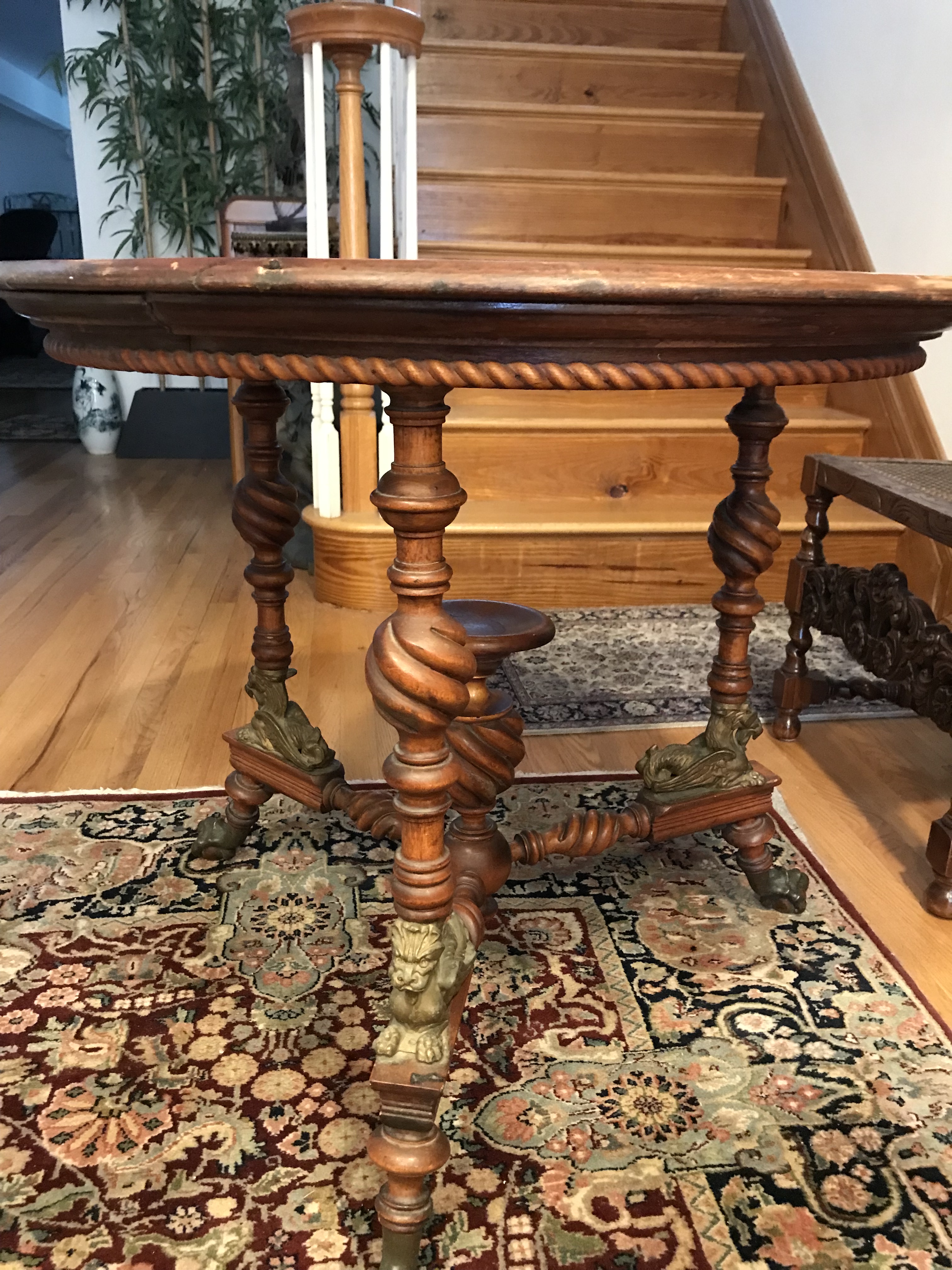 Merklen Brothers Round Table