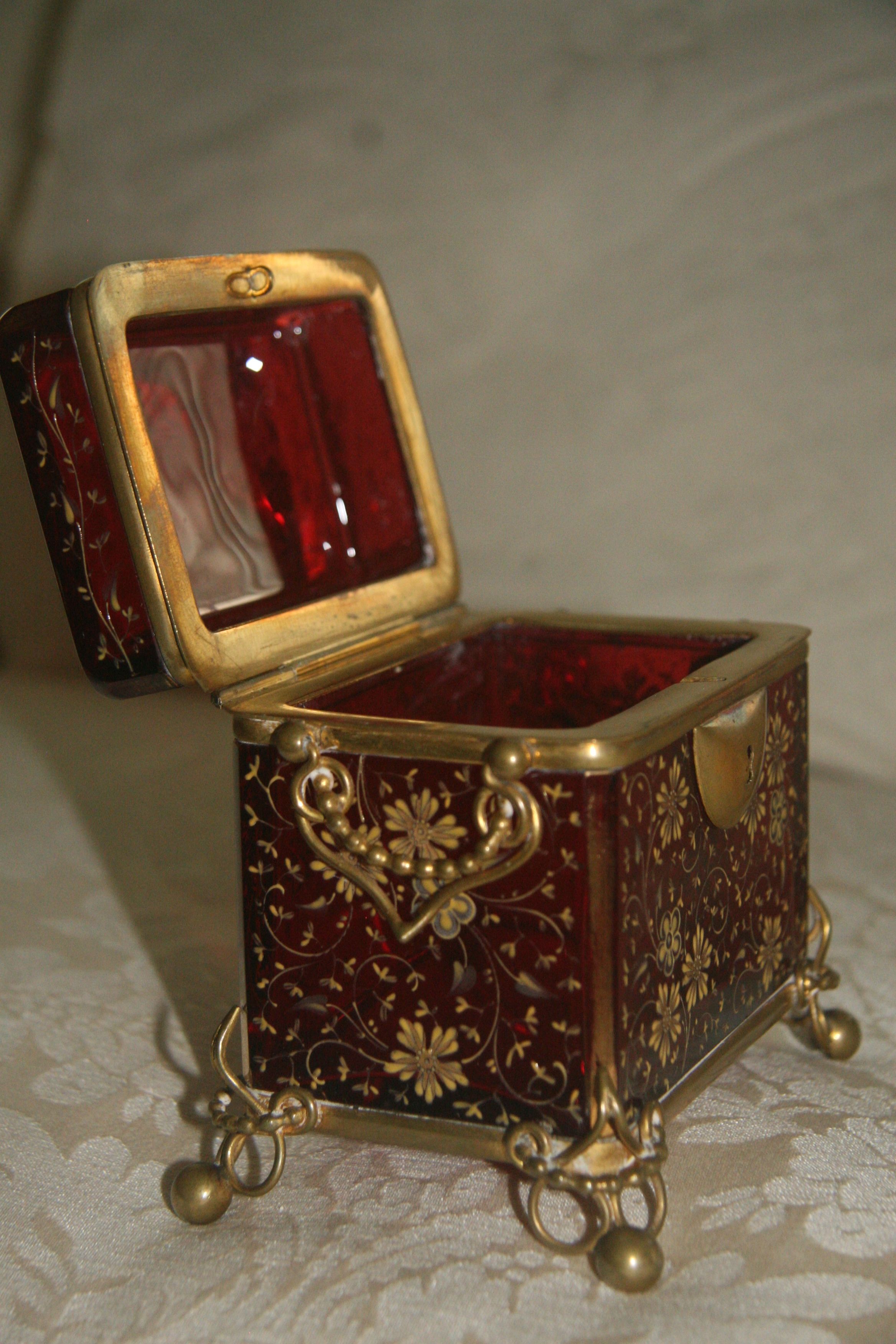Moser Sugar Casket or Jewelry Box