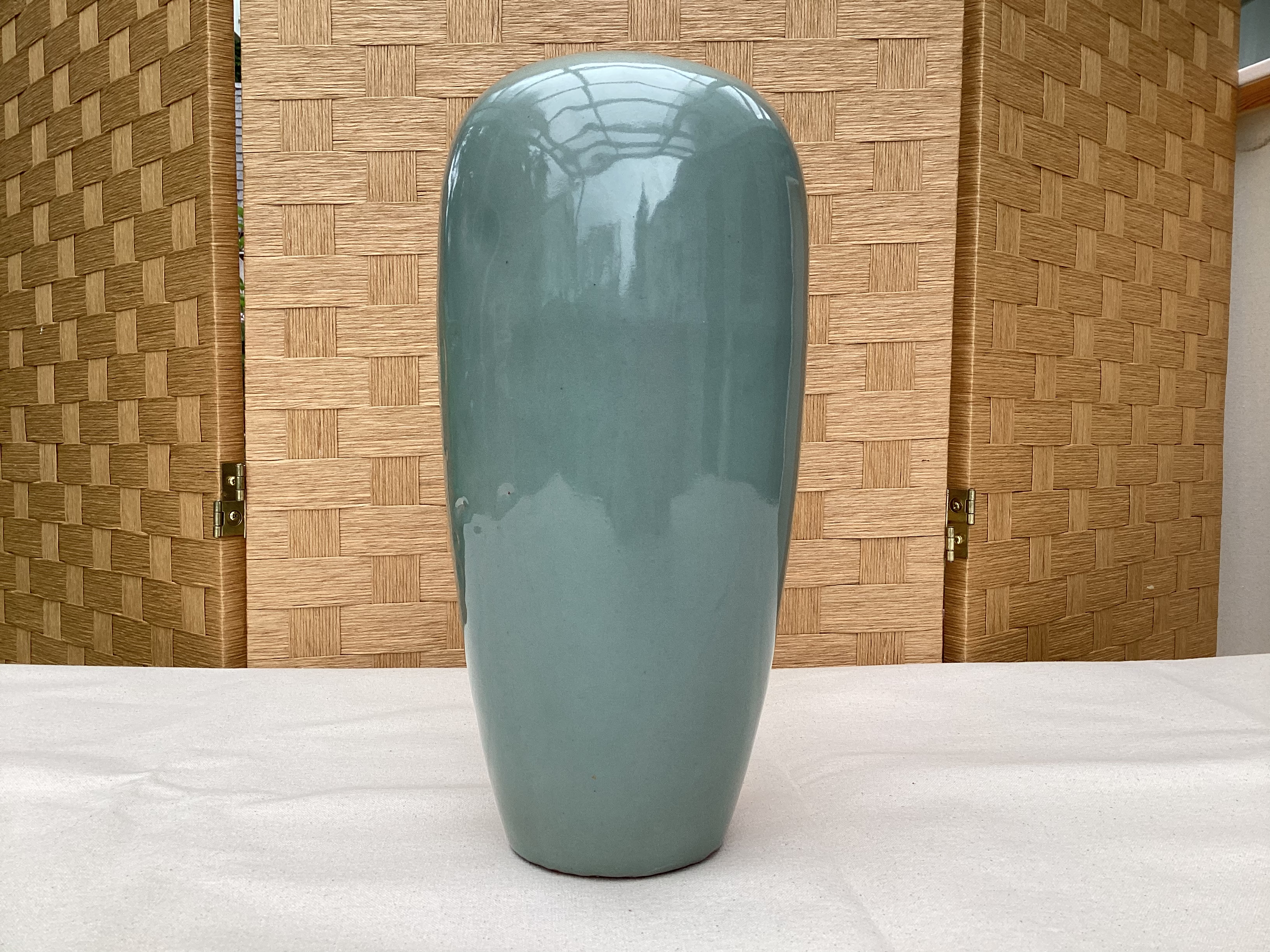 mystery celadon vase pic # 2