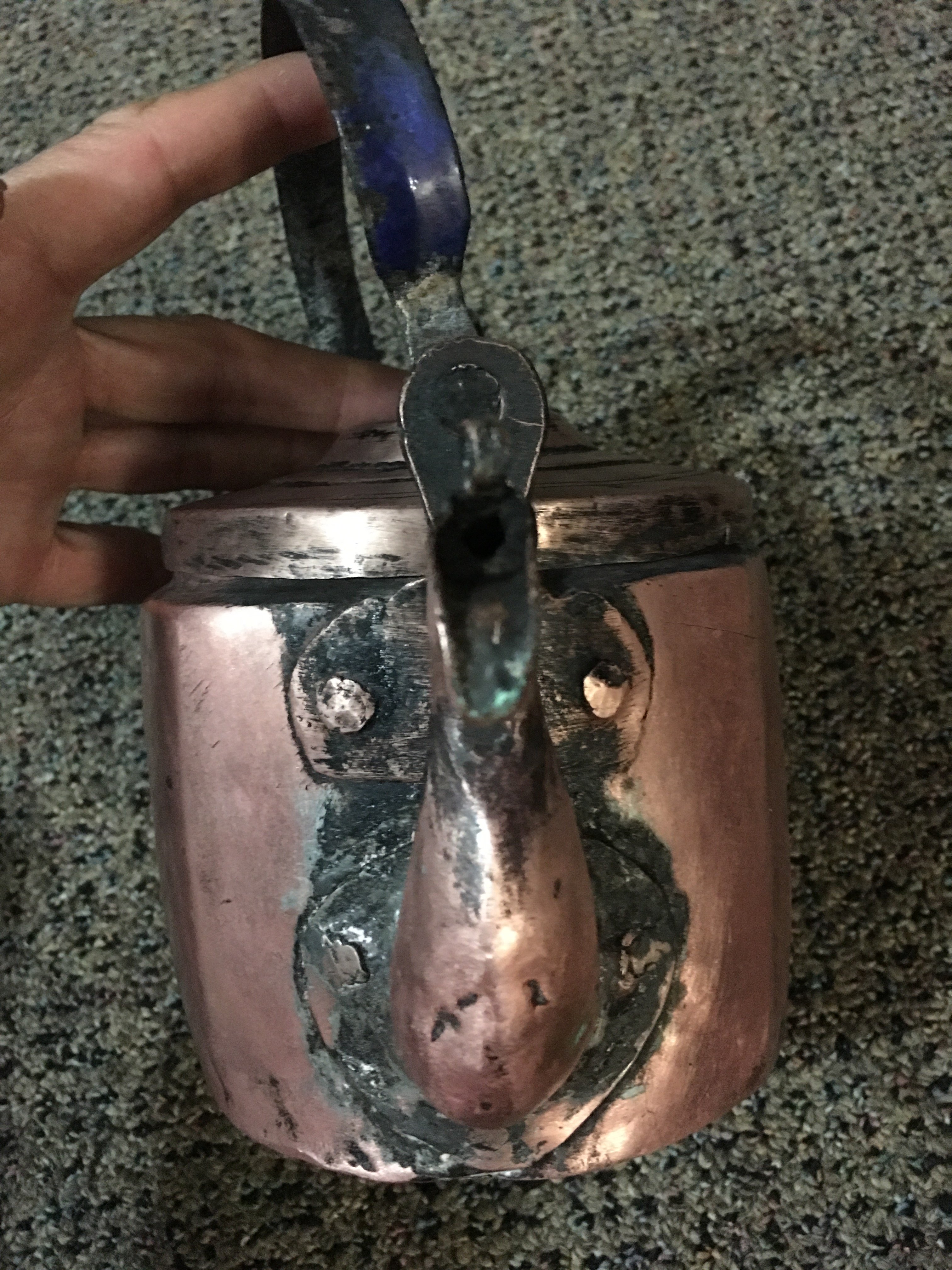 Mystery tea pot