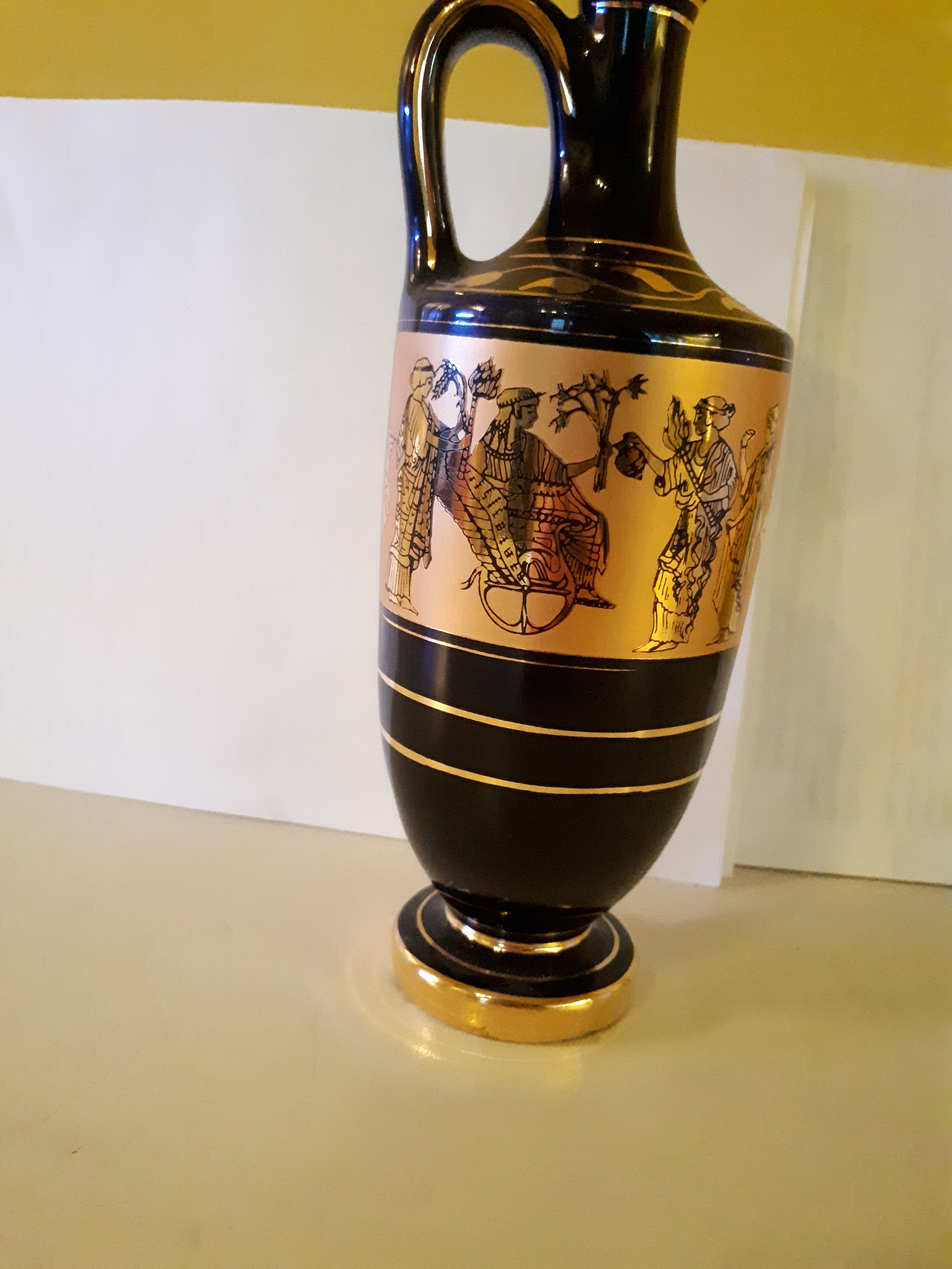 Oil Pourer? Right Side