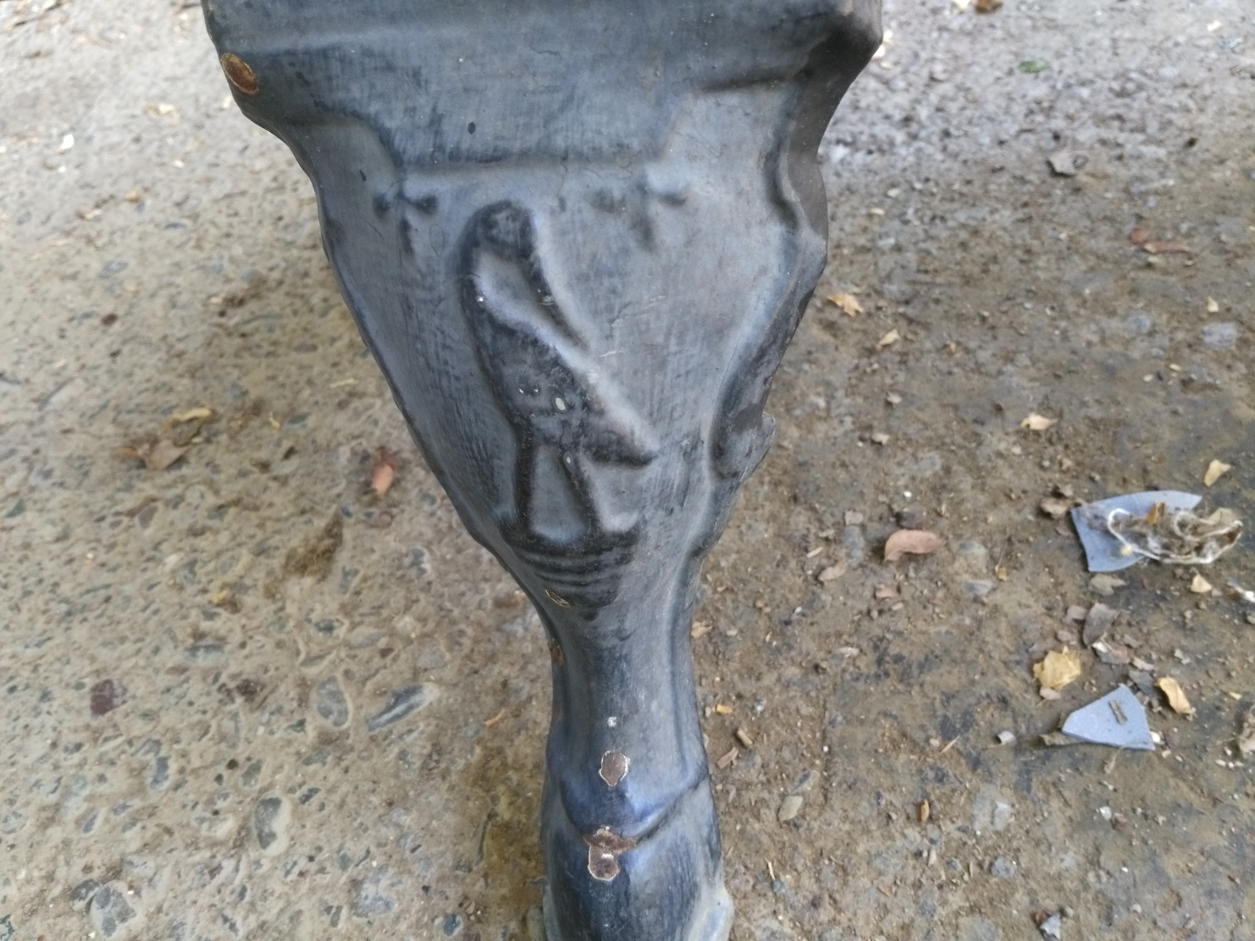 Ornate leg