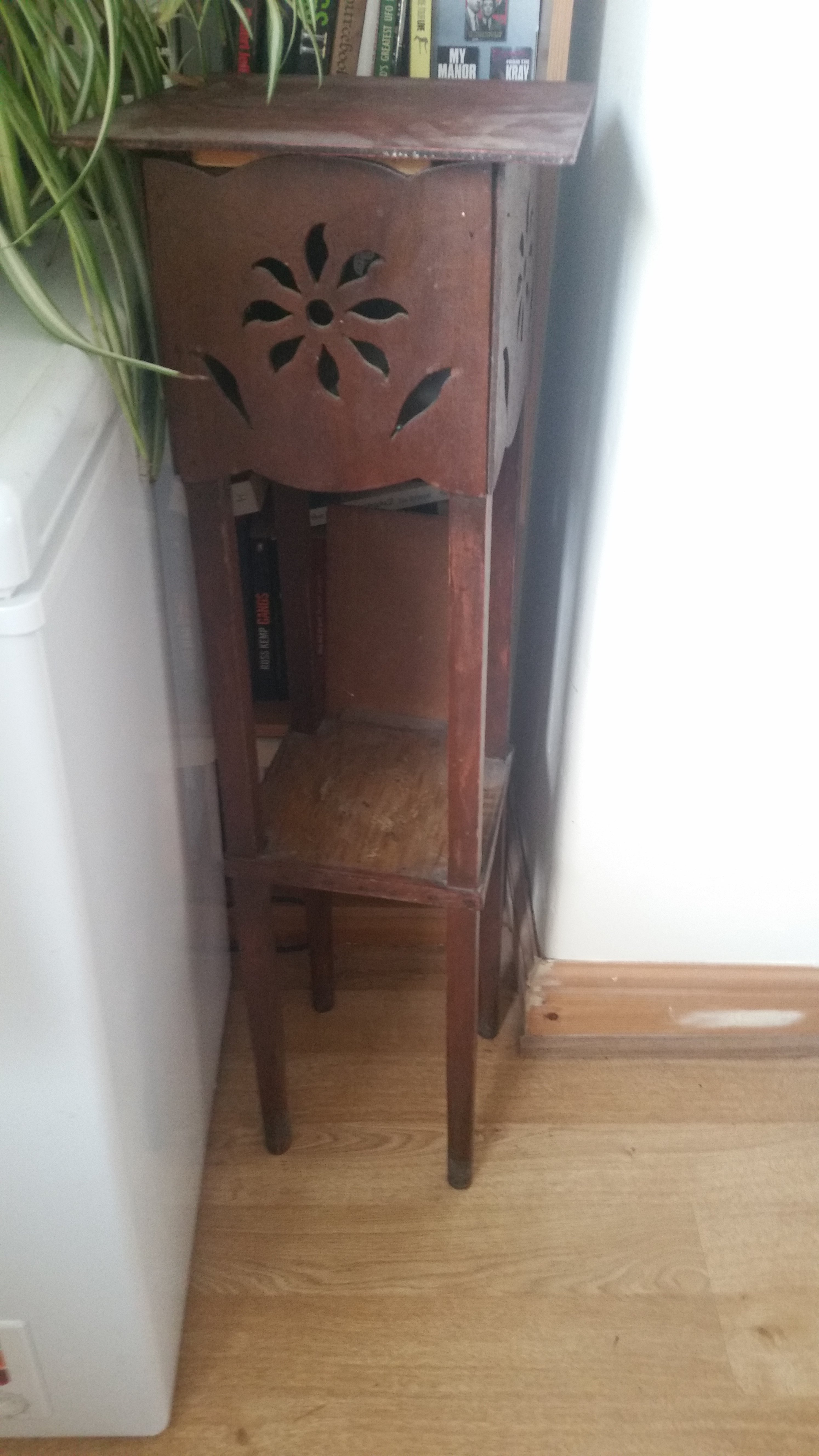 Plant stand