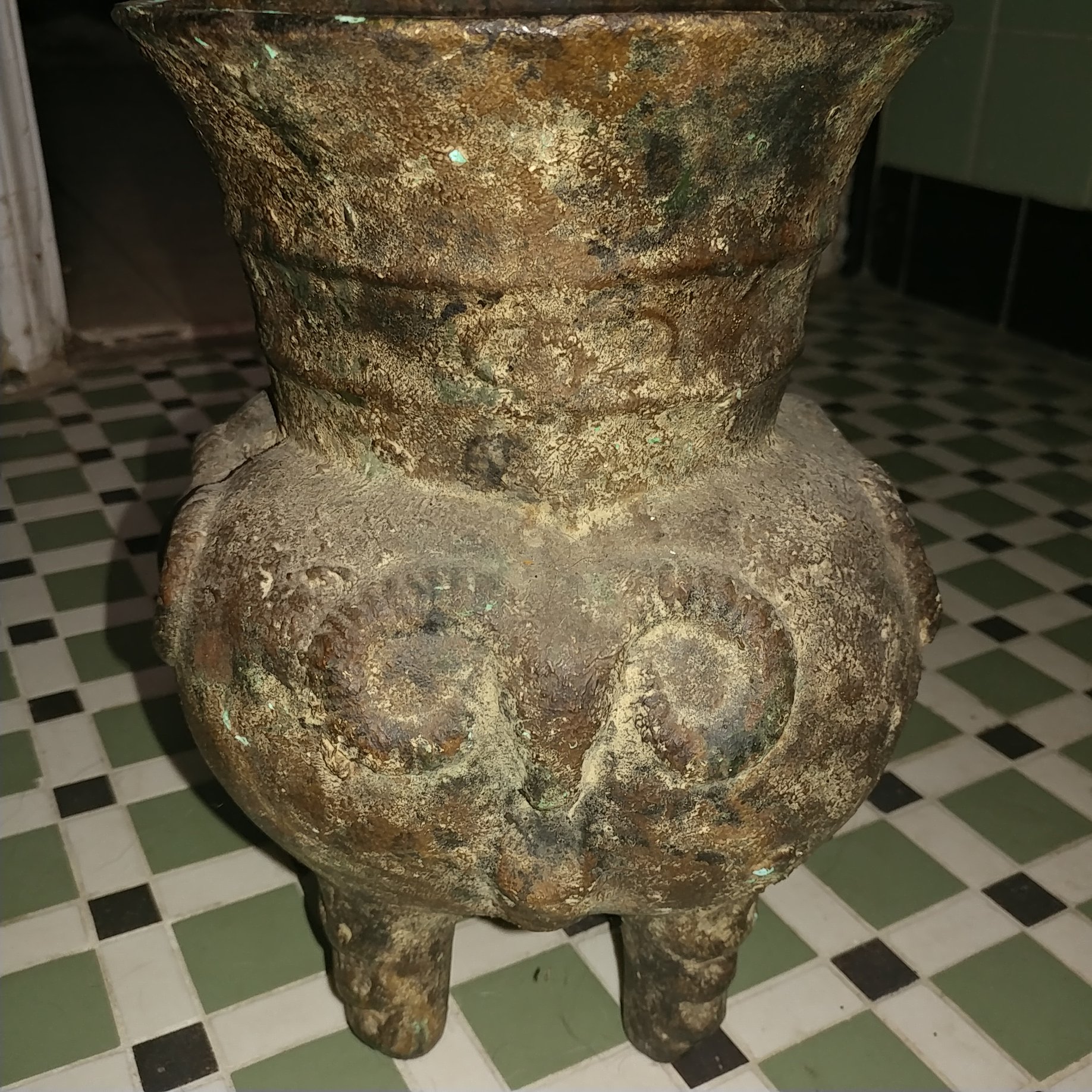 Ram bronze