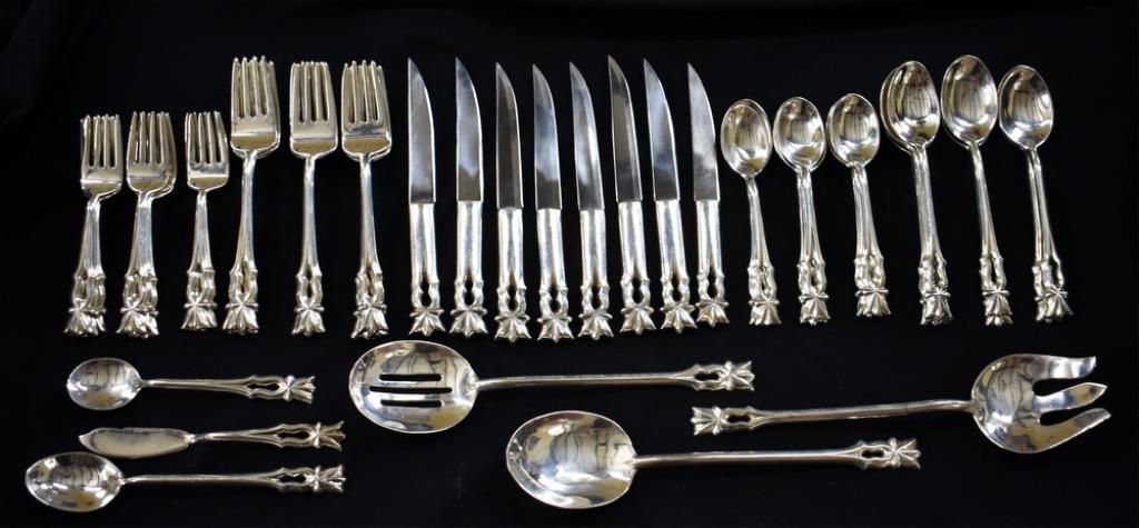 SANDCAST STERLING FLATWARE BY ISABELL KEE (NAVAJO)