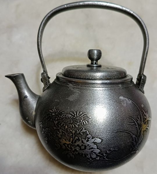 silver teapot side 2