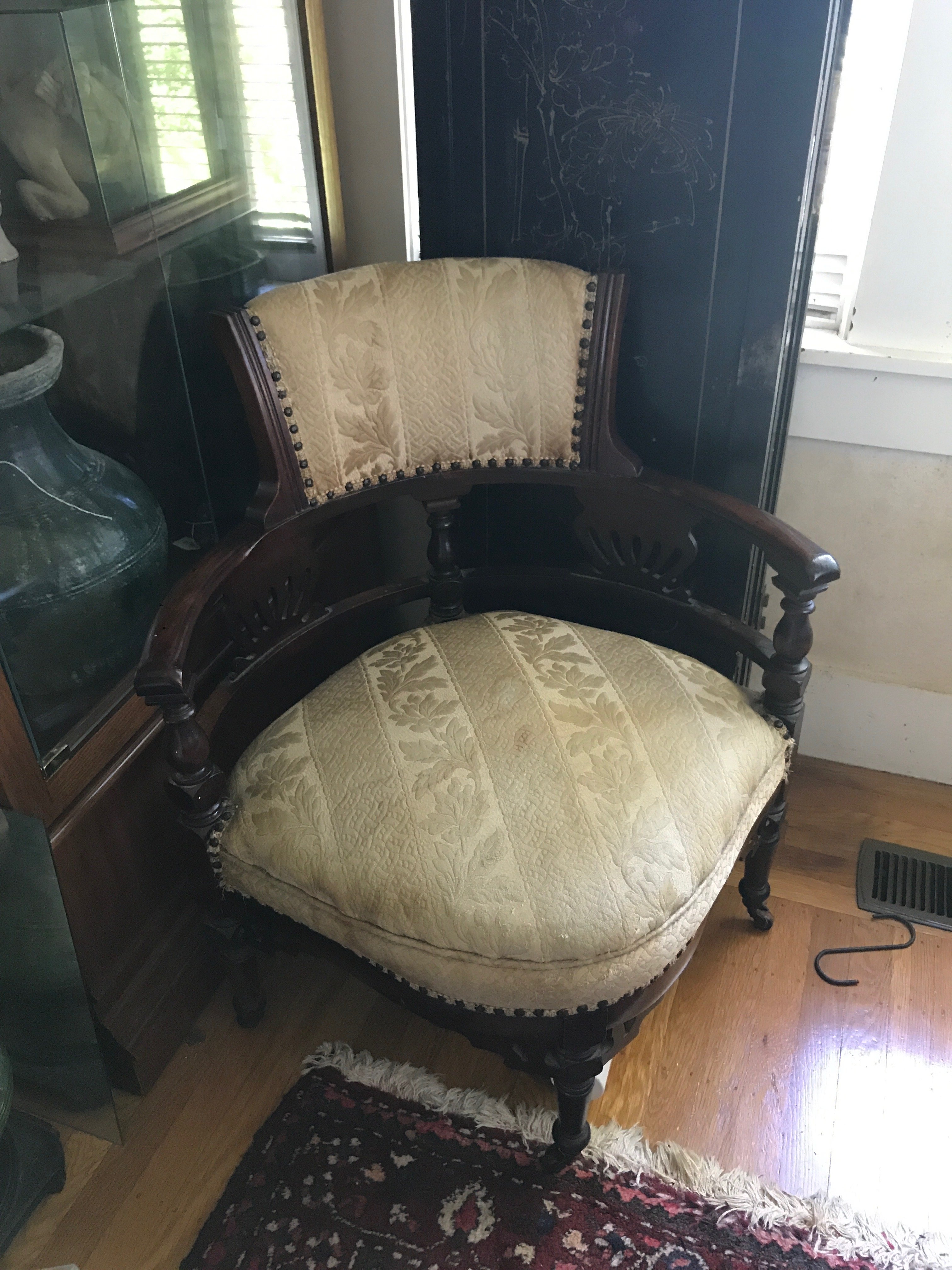 Sitting Chair