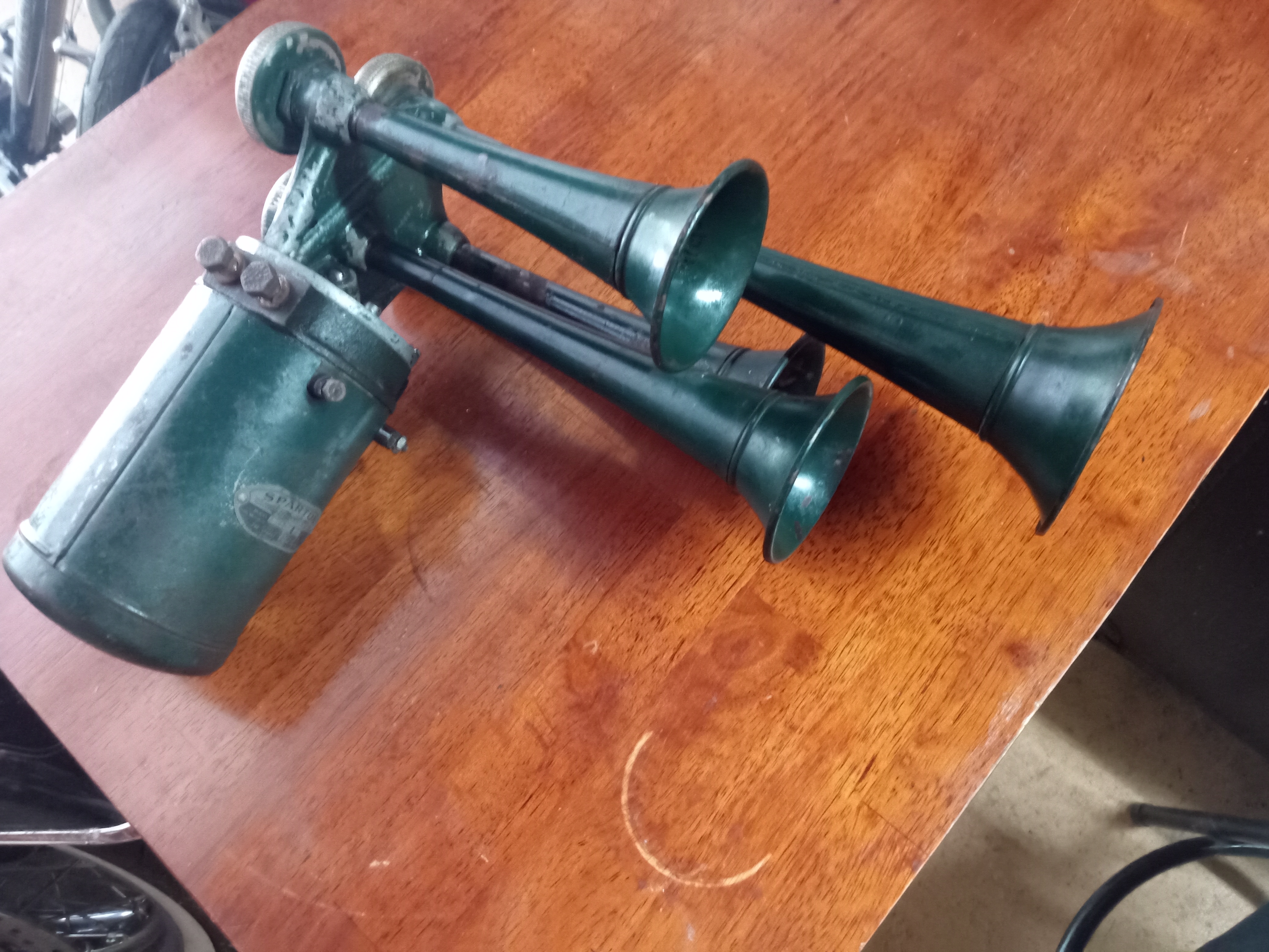 Sparton car horn