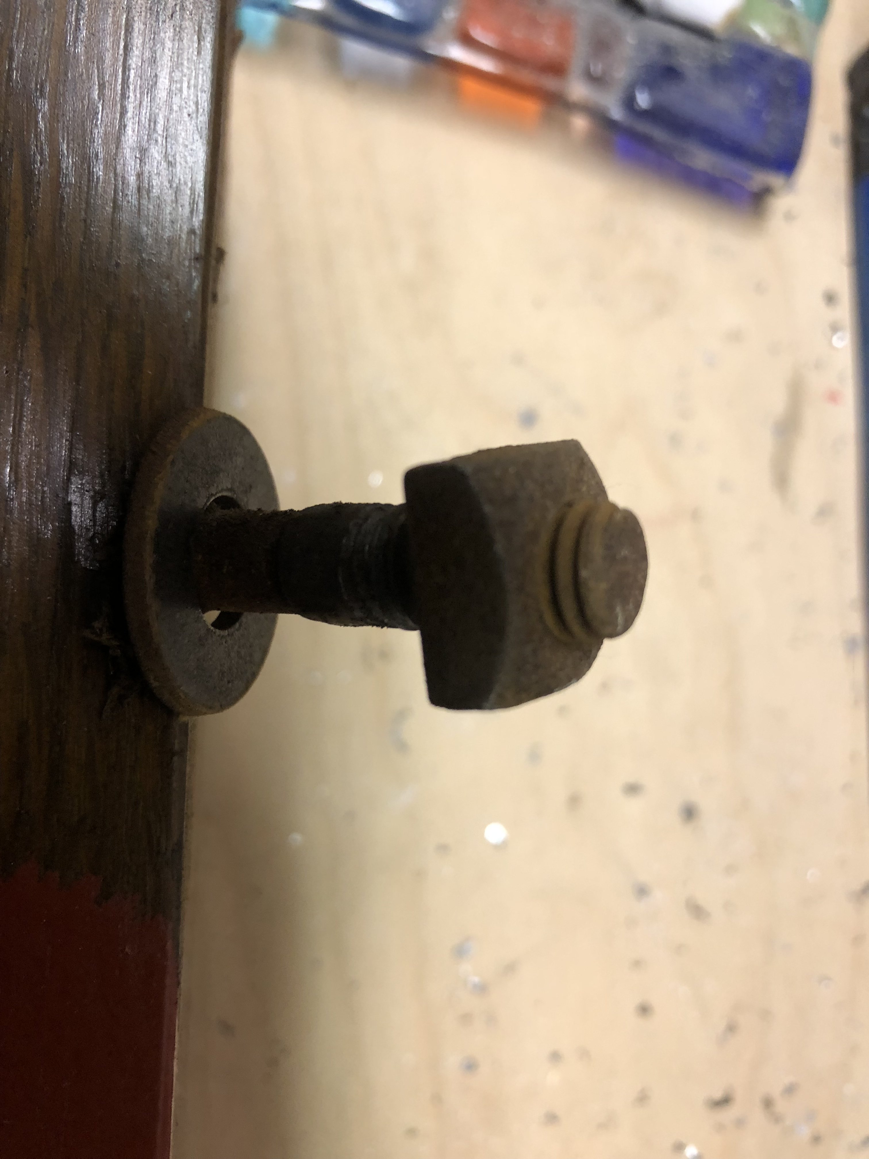 Square bolts on legs