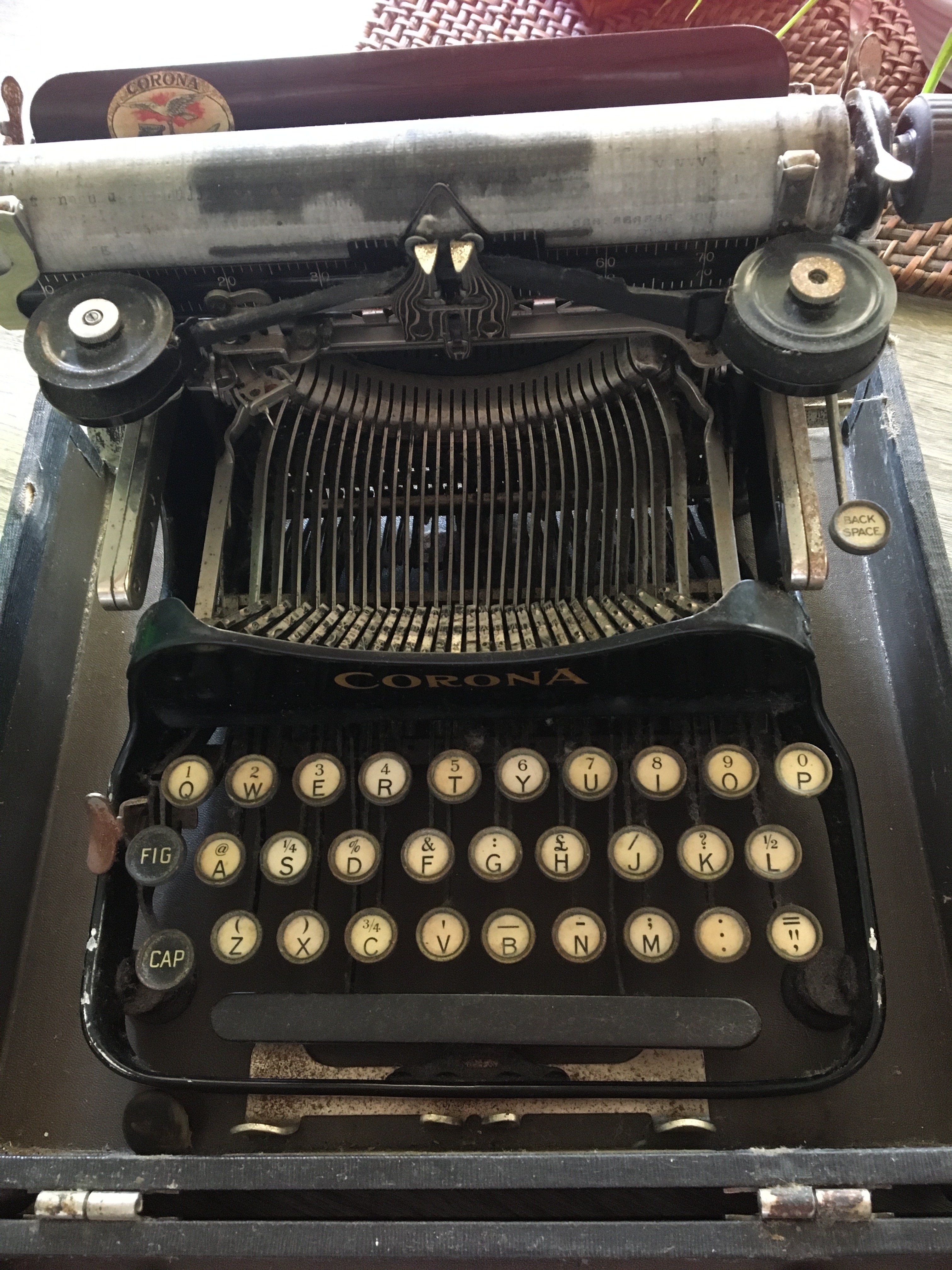 Typewriter 1
