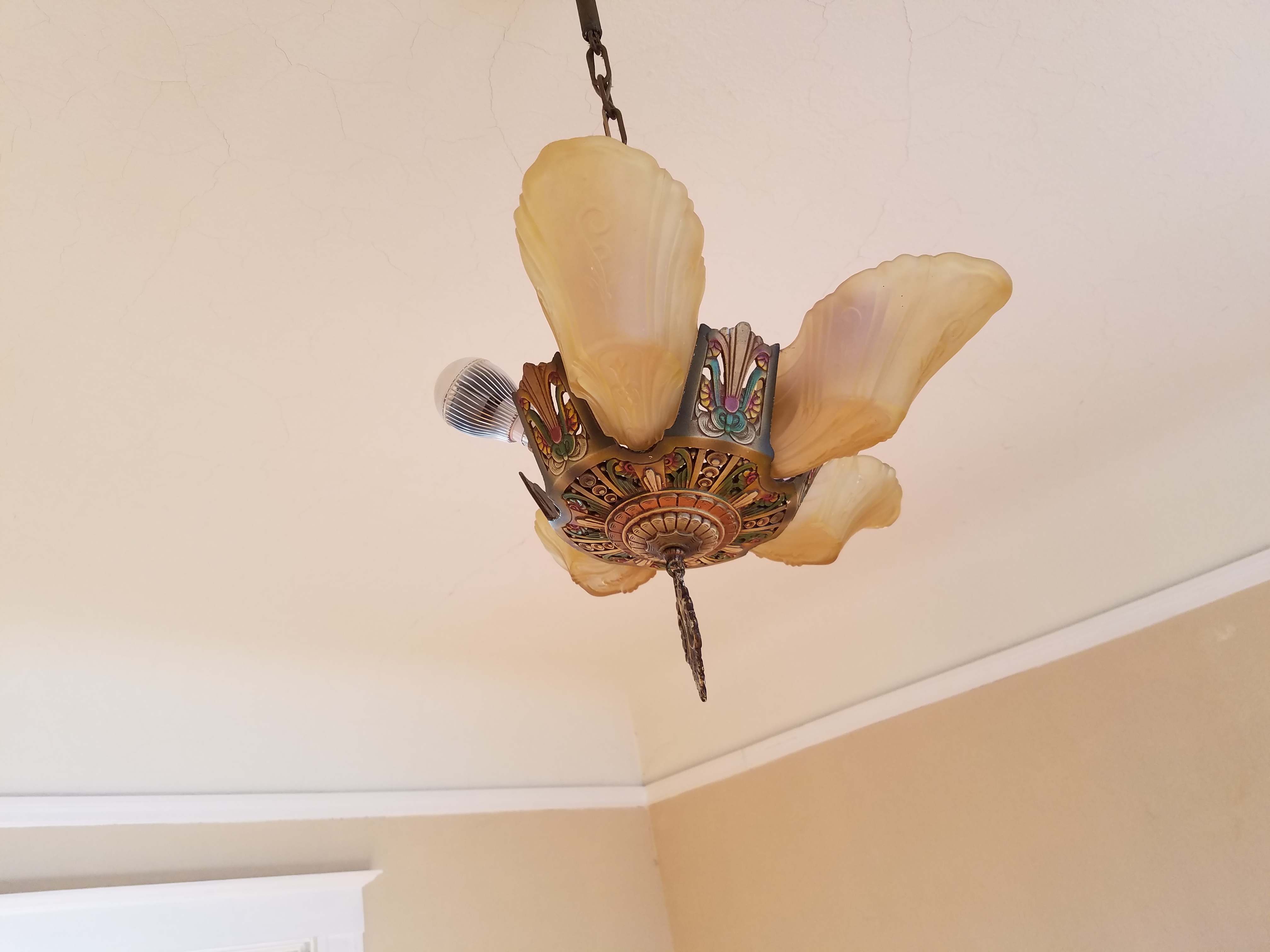 unknown ceiling lamp