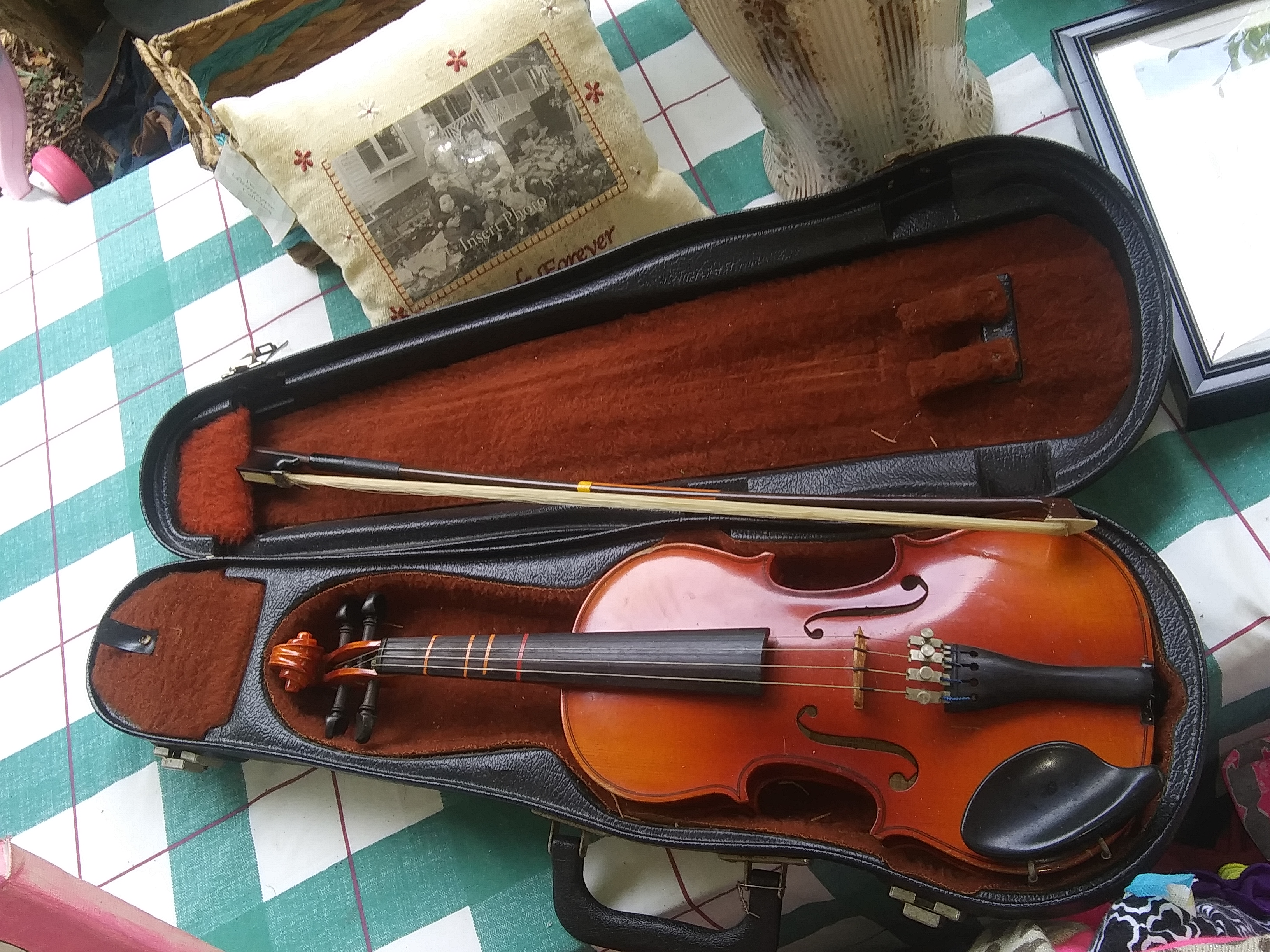 violin and bow