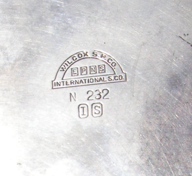 Wilcox box with handle 4