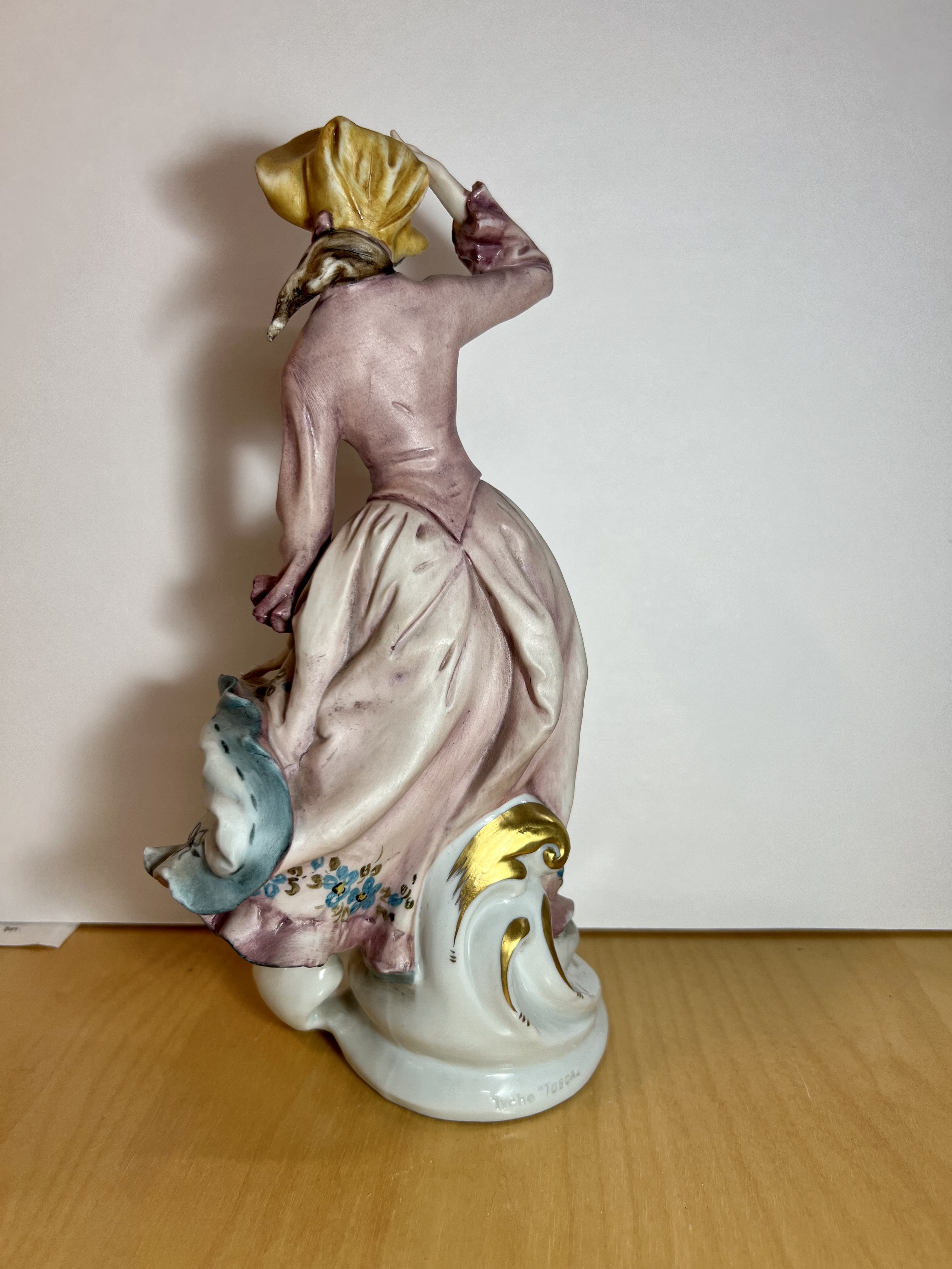 Windblown Maiden Figurine Full Back