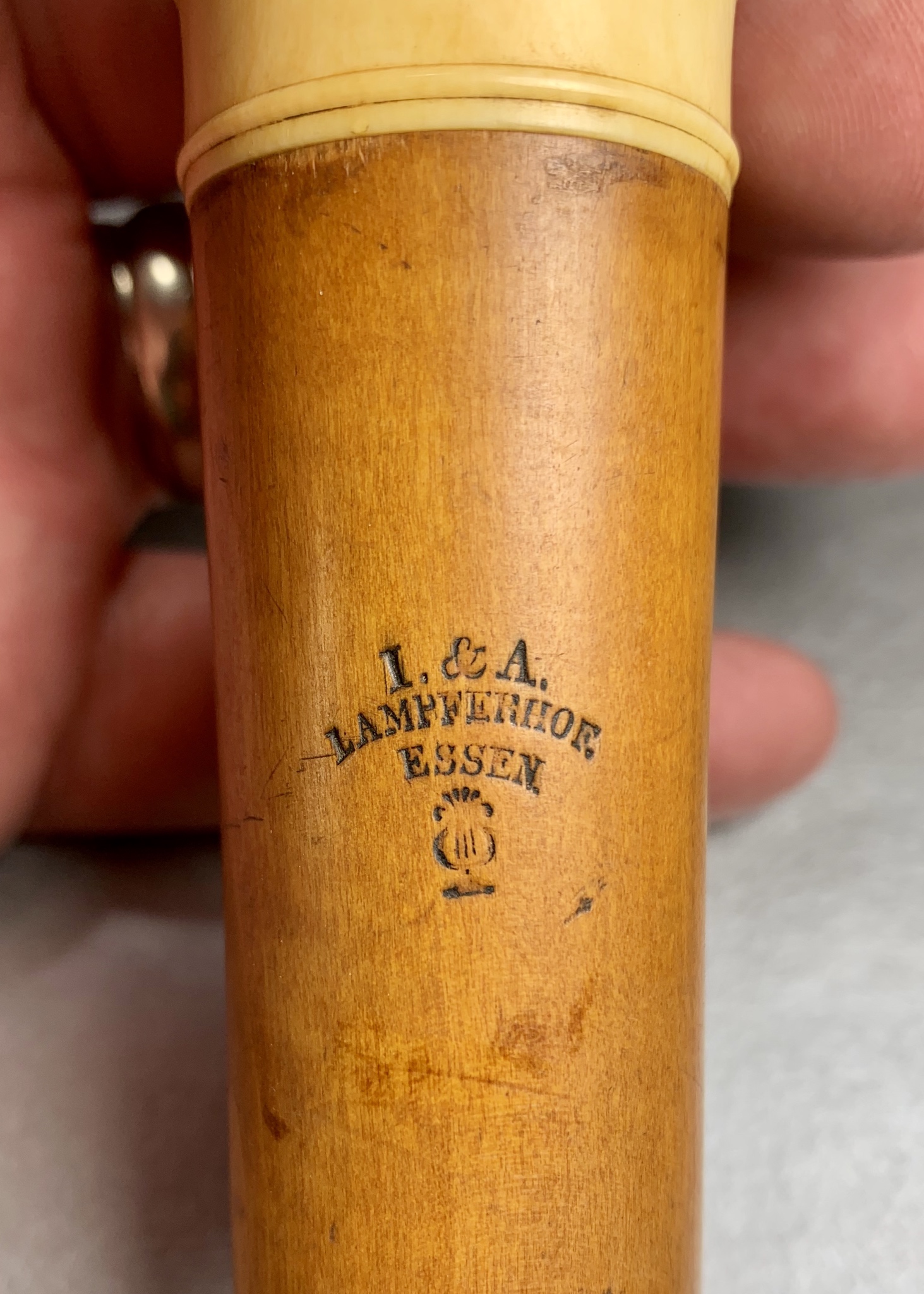 German flute Antiques Board